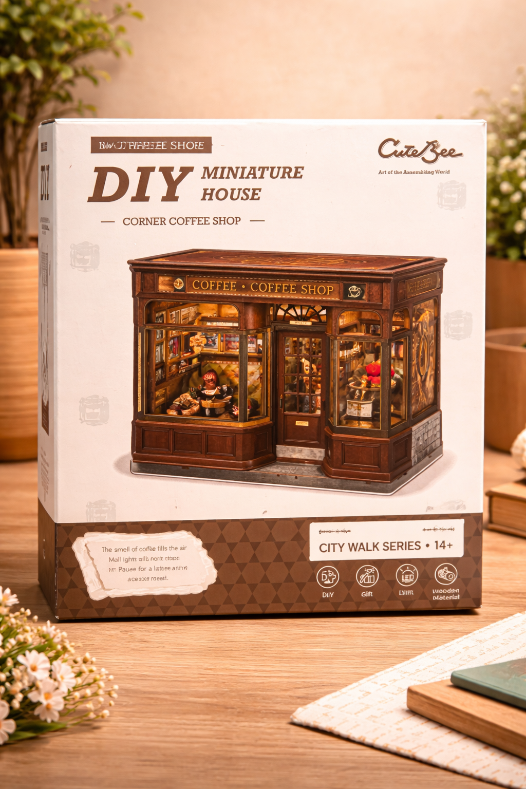 ☕ Maquette Café Miniature DIY "Corner Coffee Shop" – Échappée Belle en Plein Cœur de la Ville